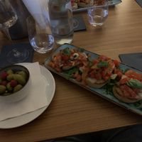 Oliven & Bruschetta   at Peppes Pizzeria  in Kassel