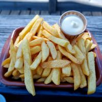 Fries with veganaise at Van Houten Strandbar in Breskens