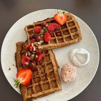 Vegan and gluten free waffles at Baryl in Copenhagen