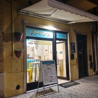Shop front at Amido - Maybe closed in Verona
