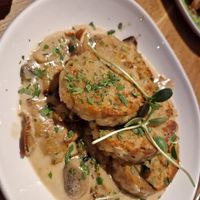 Serviettenknödel mit Seitan Geschnetzeltem und Pilzen at Velo Landau in Landau