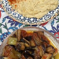 Humus ans şakşuka  at Kadim Meyhane in Istanbul