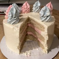 Gender reveal cake at Trillium Treats in Redmond