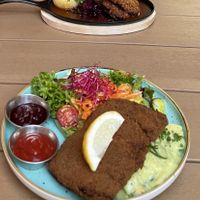 Oben: Ente   at DILL Vegan Gastronomie in Augsburg