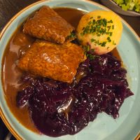 Rouladen, Kloß mit Soß', Rotkohl at DILL Vegan Gastronomie in Augsburg