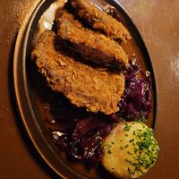 Crispy soy beef at DILL Vegan Gastronomie in Augsburg