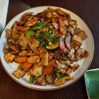 Handgezogene tibetanische Nudeln m. Gemüse at Tibet Family Bistro in Siegburg