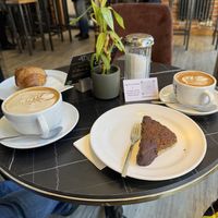 Cornetto, Nussecke, Café Latte und Flat White  at Scuderia del Caffè in Husum