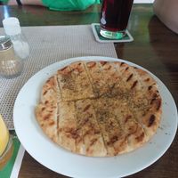 Fladenbrot mit Knoblauch, sehr lecker at Akropolis in Hausach