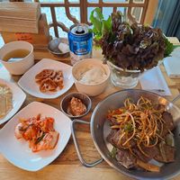 Vegan bulgogi and vegan fried egg at Vegan Insa - 비건인사 in Seoul