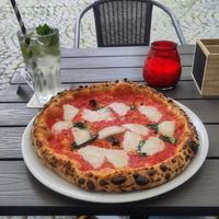 Leckere Vegane Pizzen mit schöner Außenterrasse in der Altstadt at Pizzeria Napoli in Hattingen