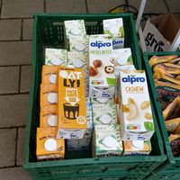 pflanzliche milch at The Good Food in Cologne