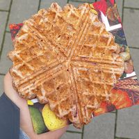 herzhafte waffel mit möhre und rote beete (zahl was es dir wert ist) at The Good Food in Cologne