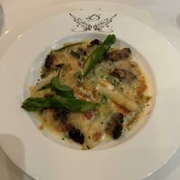 Gratinierter grüner und weißer Spargel mit Morcheln at Landhaus Scherrer in Hamburg