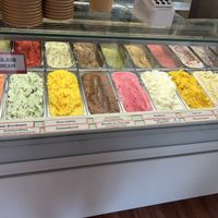 Different ice creams  at Eisbrunnen - Vegan Ice Cream in Munich