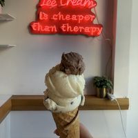 Ice cream - vanilla and stracciatella   at Eisbrunnen - Vegan Ice Cream in Munich