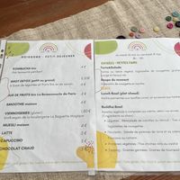 left: breakfast menu (permanent), right: changing lunch menu  at Mange.Voyage.Aime in Nice