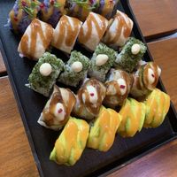 Cali mix   at SushiLAB in Hanoi