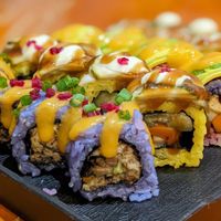 Vegan Roll in Calimix: Taro, vegan ham, tofu, mushroom, onion, betel leaf, and spicy mayonnaise at SushiLAB in Hanoi