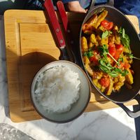 Vegan curry with soya chicken at VADERLOOS in Delft