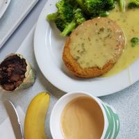 Vegan fritter with basil sauce at AKAFÖ Mensa Hochschule Bochum in Bochum