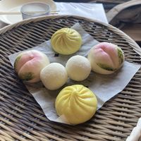 The yellow ones are not vegan! But the “peaches” aree  at Jigoku Mushi - 地獄蒸し工房 鉄輪 in Beppu