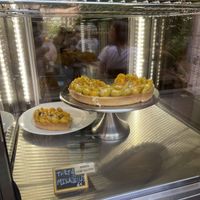 Vegan tart in the display case  at Bistrot and Chocolat in Strasbourg