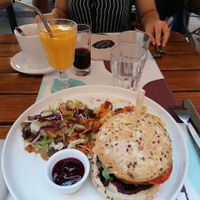 Vegan burger at Bistrot and Chocolat in Strasbourg