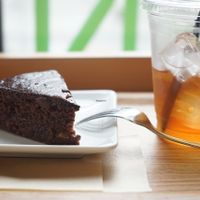 Vegan sachertorte with iced tea. at Genmai Cafe in Osaka