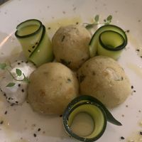 Polpette di ceci con mayo al lime  at OliVia in Legnano