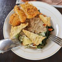 Gado Gado with crispy mushroom and tempeh at Siboghana Waroeng in Ubud