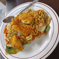 Mie Goreng with crispy mushroom at Siboghana Waroeng in Ubud