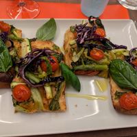 Crunch pizza - red cabbage raw at Claudio AlVicolo in Orvieto