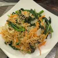 fried noodles with vegetables at Healthy Eatery & Beverage in Sapa