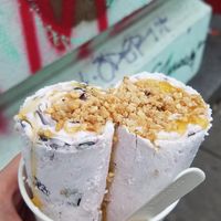 Blueberry, Passionfruit Sauce and Hazelnut Crocant at Röllchen in Hamburg