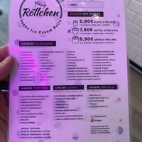 The Ice-Cream Rolls options  at Röllchen in Hamburg