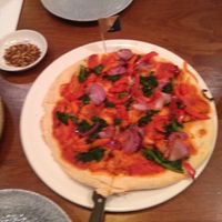 Vegan pizza w/ no vegan cheese at Bella Italia in Inverness