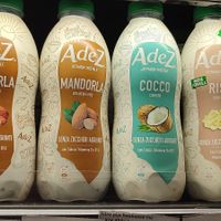 Plant based milk/drink at BioJu in Lezhe