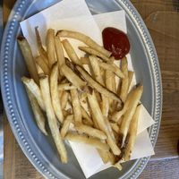 French fries   at Luna Burger  in Kamakura