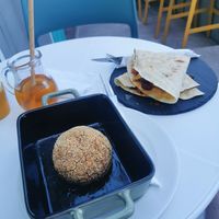 Peach ice tea, ragu aranchini and jackfruit quesidilla at Anurakti Healthy Hub - Qawra in St Pauls Bay