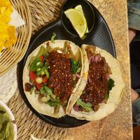 Not sure, we orders 1, 2, 3 and 6 at Taco Meister in Berlin