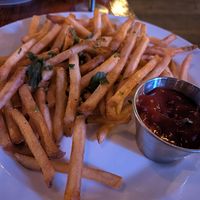 Fries (3 ⭐) at Fortune in Portland