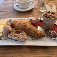 Frühstück   at 5 Senses Coffee - Wiesentalstraße in Freiburg