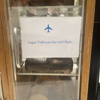 They also have fresh fruits and oatmeal and other vegan offerings  at LAX - Alaska Airlines Lounge - T6 in Los Angeles