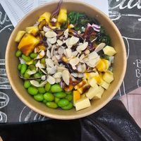 sophie large bowl at Pan Poke in Rome