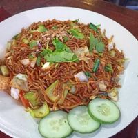 Fried noodles large at Taman Negara Floating Restaurant in Pahang