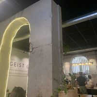   at ZEITGEIST Café in Lyon