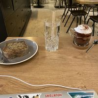   at ZEITGEIST Café in Lyon