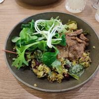 Riz et tofu sauce cacahuète at ZEITGEIST Café in Lyon