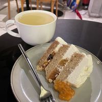   at ZEITGEIST Café in Lyon